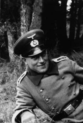 Berufssoldat Bernhard Schäfer Berufssoldat Bernhard Schäfer